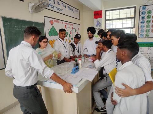 10-2-Science-Practical-Session-State-School-Sports-Jalandhar-3